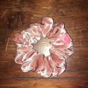 DEW EDIT Crushed Velvet Pink Scrunchie